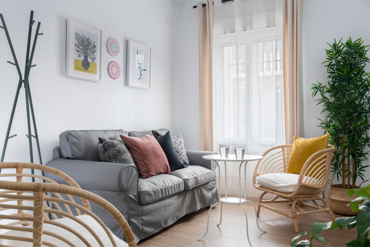 Mino Suite Apartment Siviglia Esterno foto