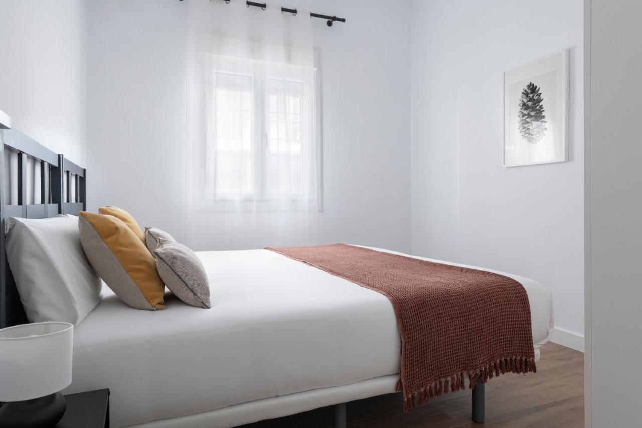 Mino Suite Apartment Siviglia Esterno foto